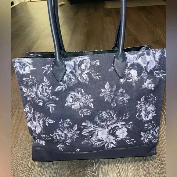 Victorias Secret Floral Tote Bag. NWT - Picture 3 of 6
